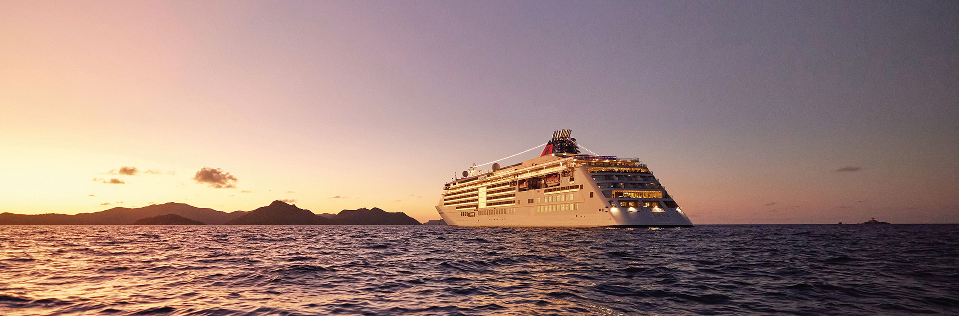 Hapag lloyd cruises ms europa 2 daios cove